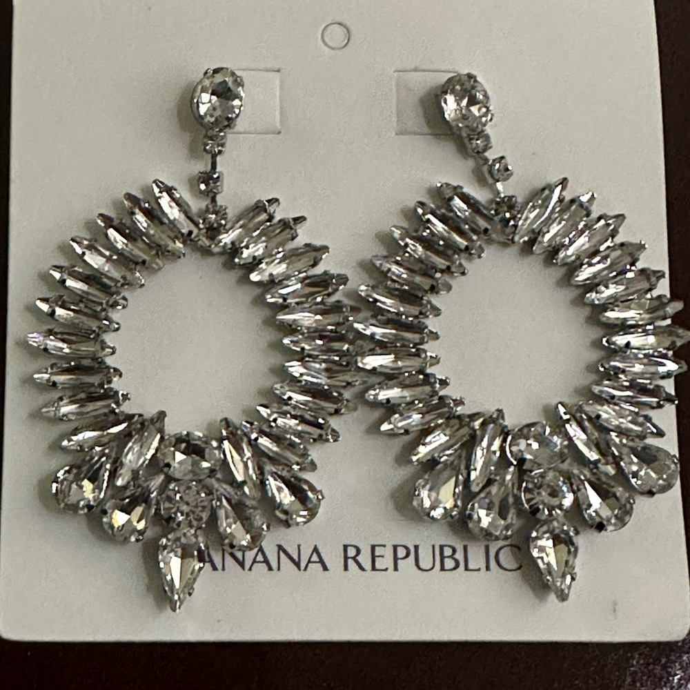 New Banana Republic crystal earrings
